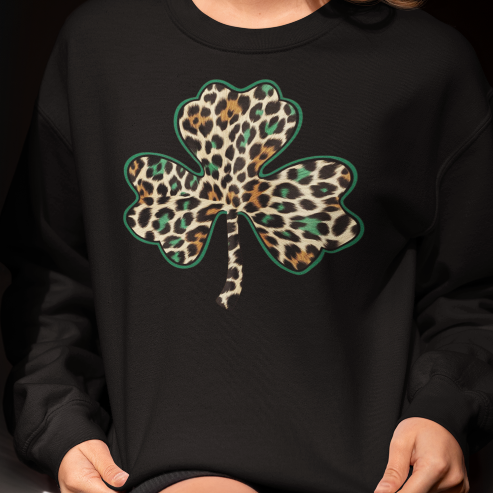 Cheetah Shamrock St Patrick's Day T-Shir/Sweatshirt