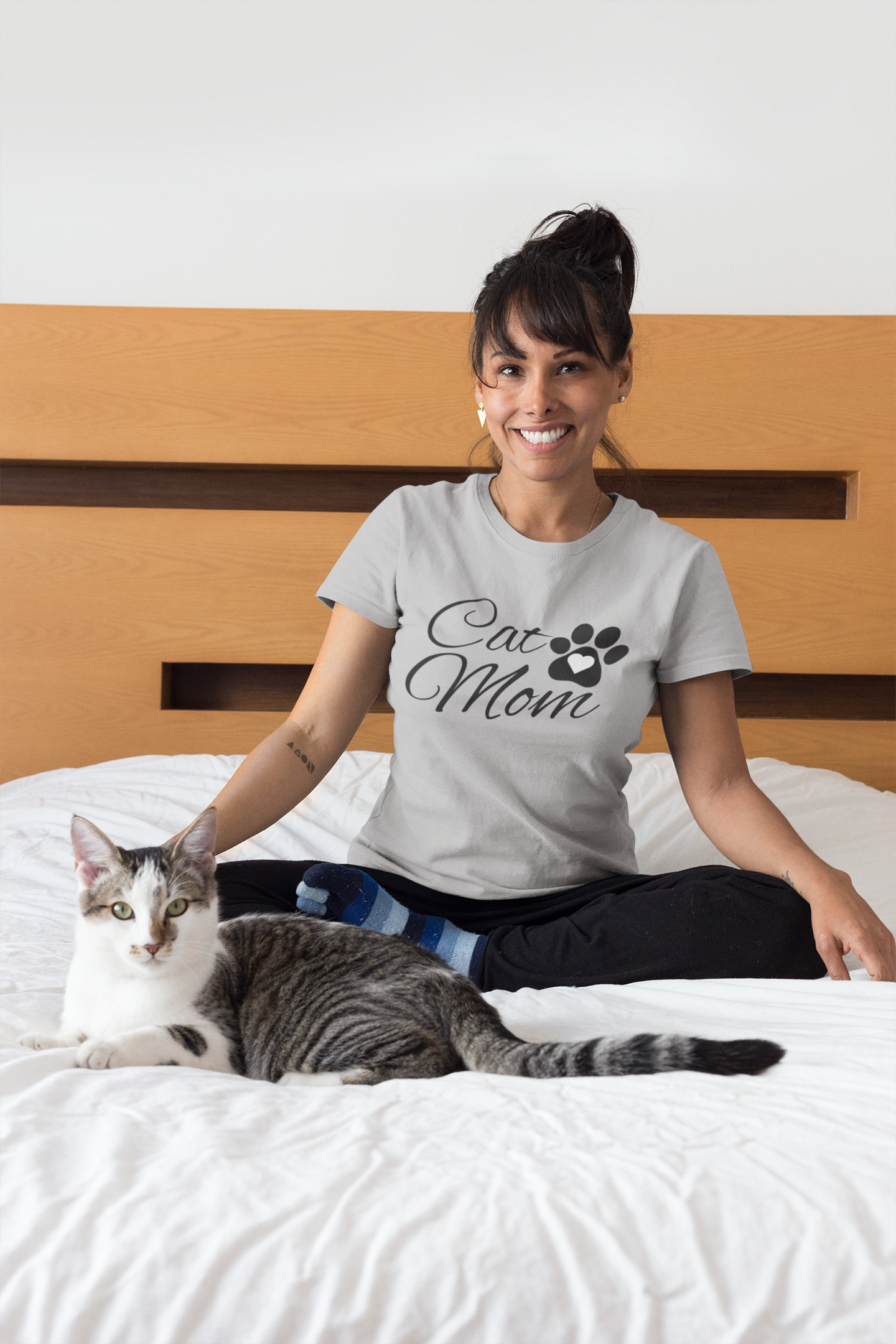 Cat Mom T-Shirt